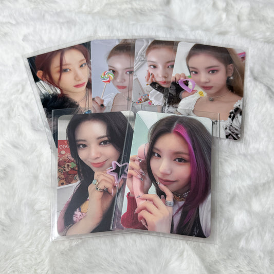 Itzy Lia Loco Album Photocard