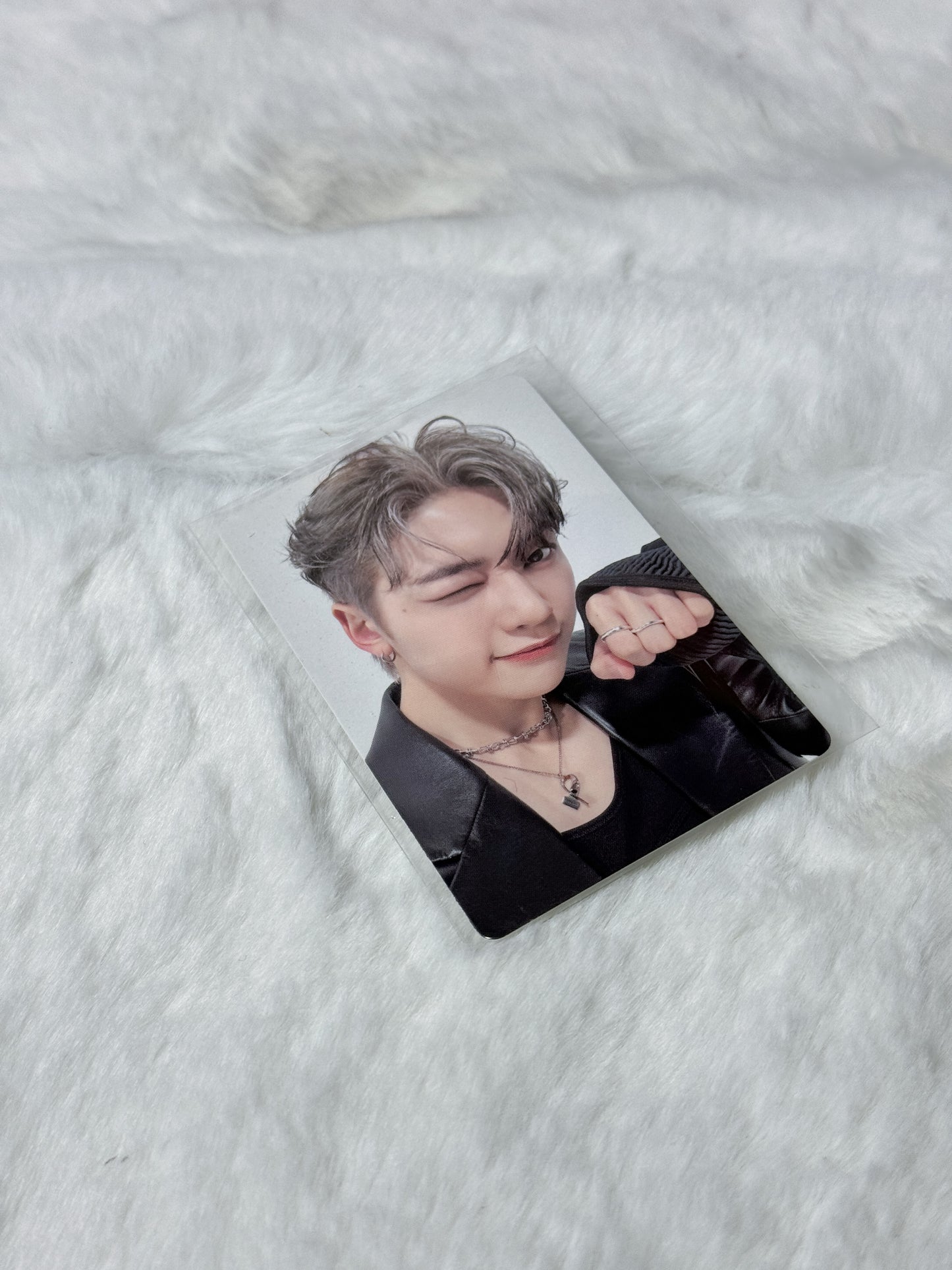 ZB1 Melting Point Album Photocard