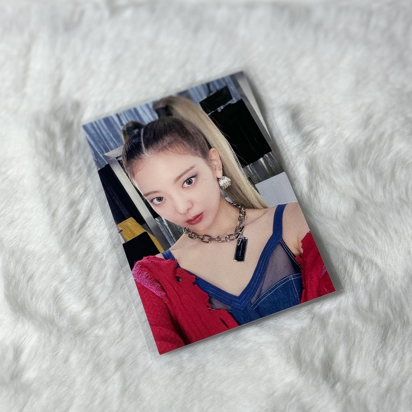Itzy Crazy in Love Photocard
