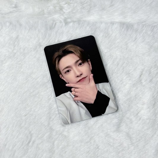 Ateez The World: Outlaw Photocard